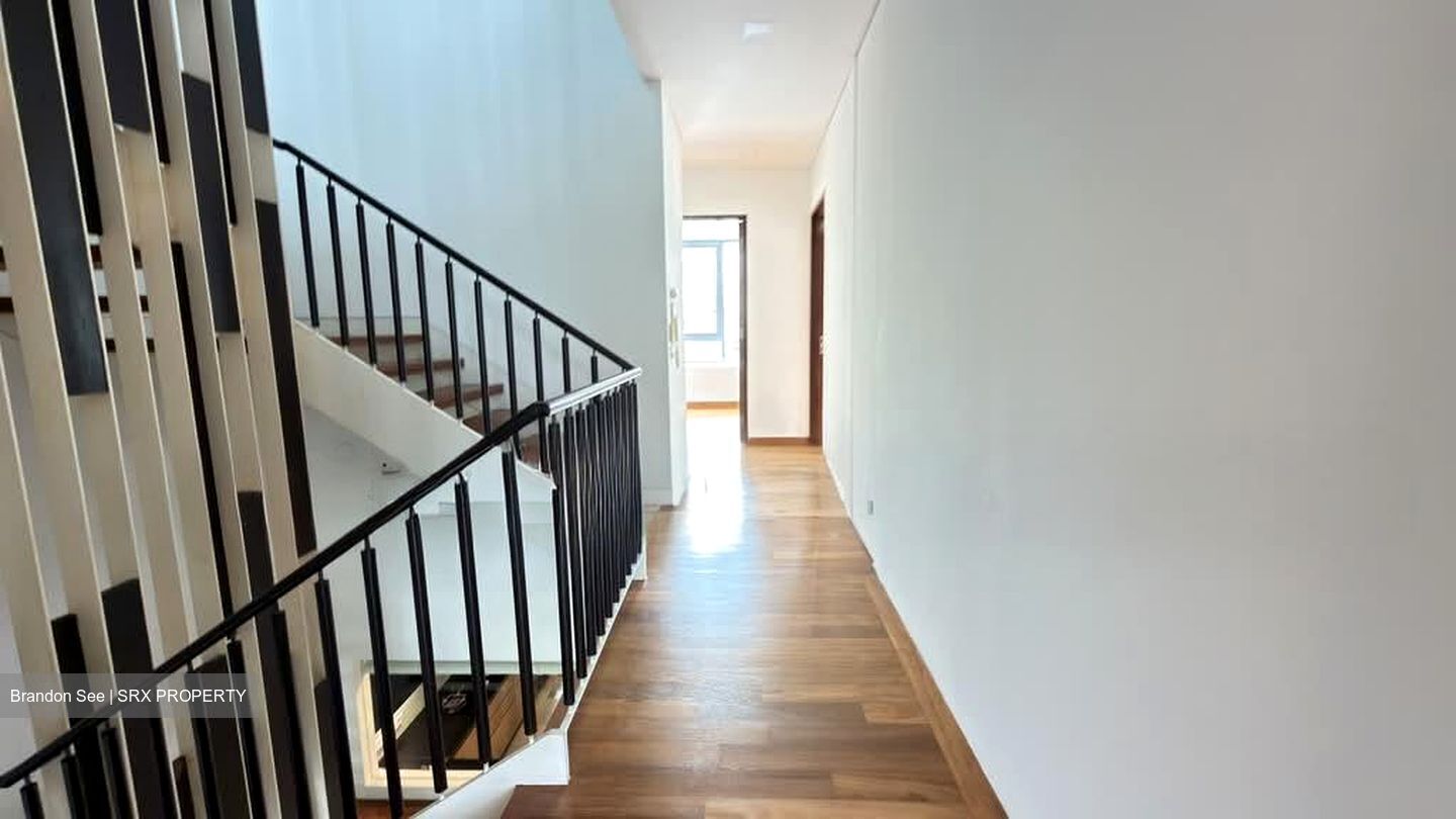 Ocean 8 (D4), Terrace #582937361